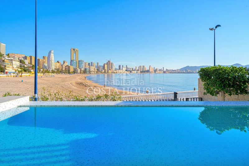 Foto 76a556c7-0d66-4f8a-8f9a-d15d5c1cf644. Rez-de-chaussée avec chauffage parking piscine dans Benidorm