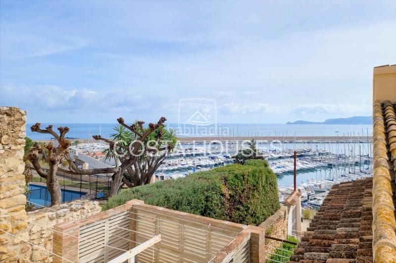 Foto 3413fb59-8ee3-4a93-a165-a01c47e90d26. Chalet mit heizung parking pool in Puerto Xàbia