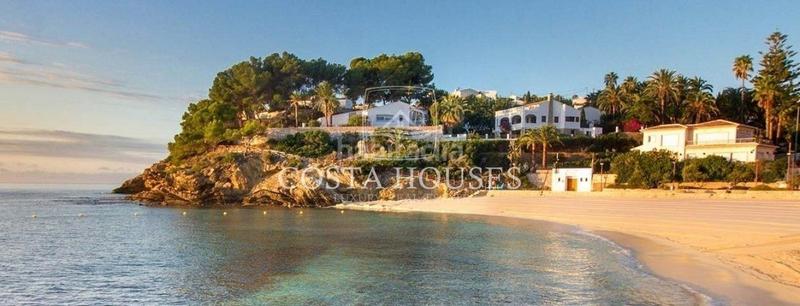 Foto 22378403-db6b-48c9-a81b-cf943b86d2a8. Chalet con riscaldamento parcheggio piscina in La Viña-Montemar-San Jaime Benissa