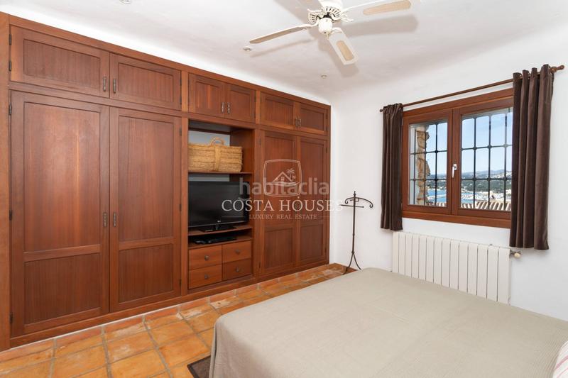 Foto 05cb60b5-00ed-4d23-ac0e-5f1ebdaf6bd8. Chalet with heating parking pool in El Portet-Pla del Mar Moraira