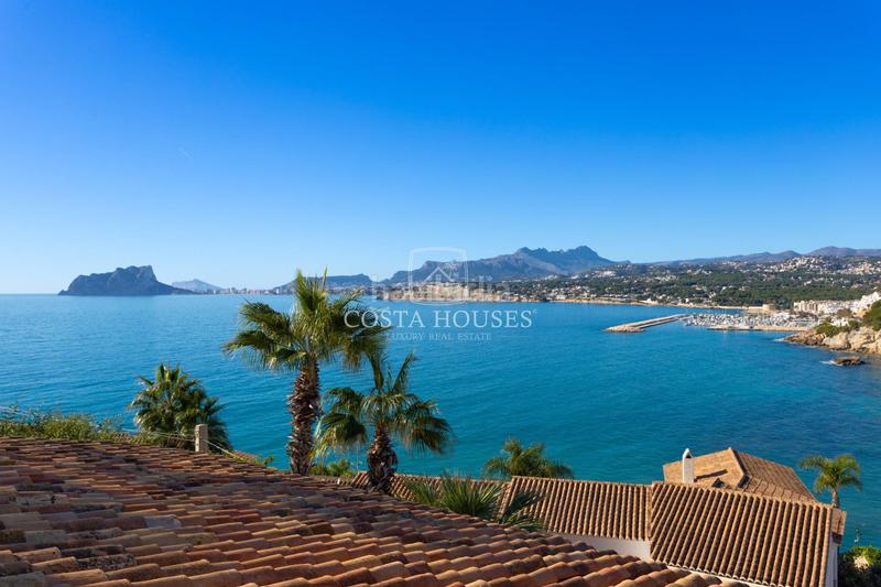 Foto d09a0ba9-ecd1-4f4e-b02f-a0ef2ad173df. Chalet with heating parking pool in El Portet-Pla del Mar Moraira