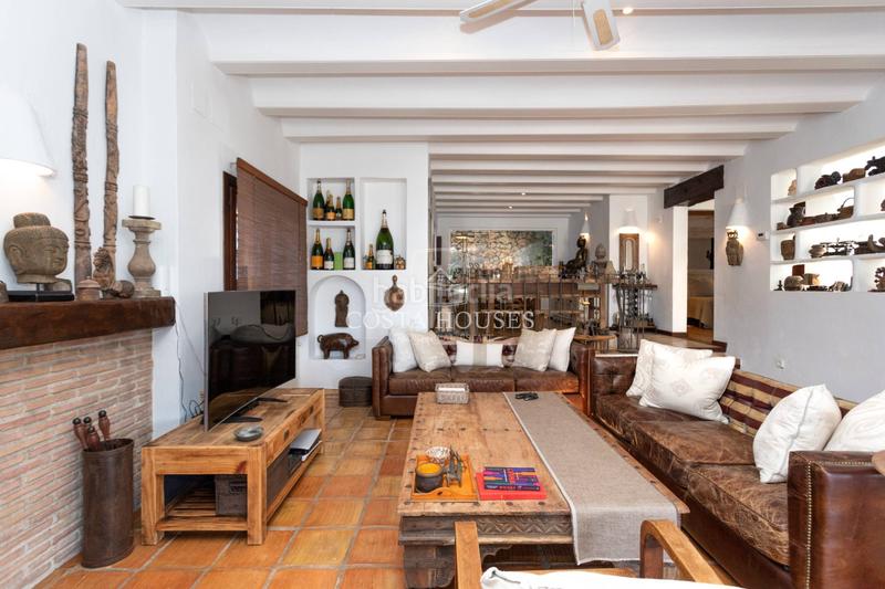 Foto e5b69358-7fd7-4e30-93cd-26a501a7684f. Chalet with heating parking pool in El Portet-Pla del Mar Moraira