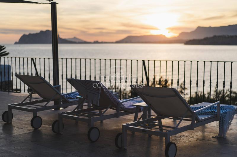 Foto 07d91cd9-f42b-4a4f-9382-eb8d56faee94. Chalet con riscaldamento parcheggio piscina in El Portet-Pla del Mar Moraira