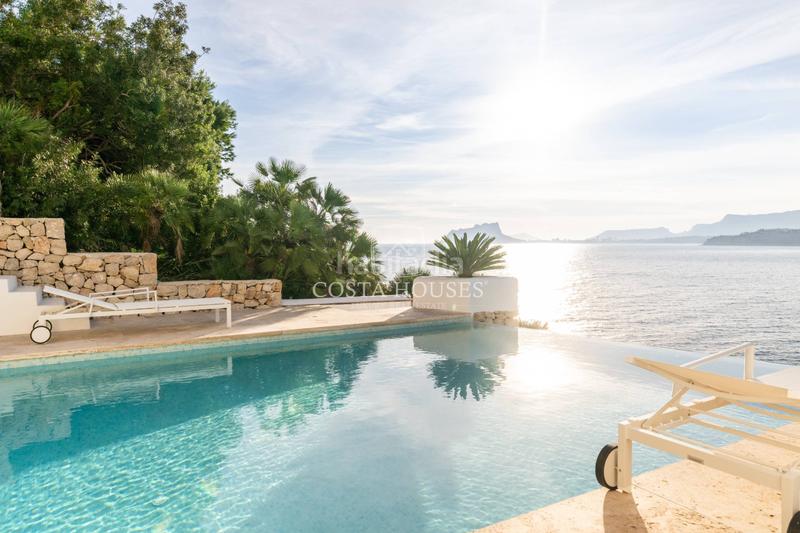 Foto 76db744d-35f5-4132-9863-21b60298b94e. Chalet con riscaldamento parcheggio piscina in El Portet-Pla del Mar Moraira