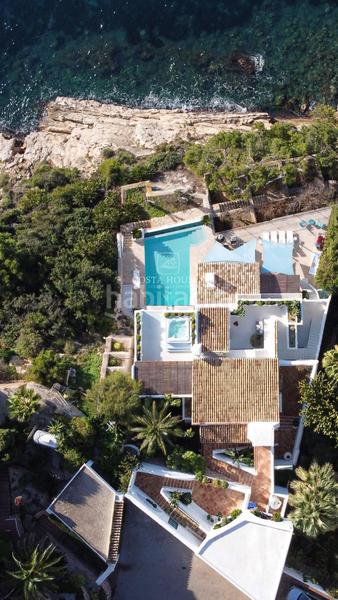 Foto 9d09784a-2182-4b92-9e37-e7fb0a5e6103. Chalet con riscaldamento parcheggio piscina in El Portet-Pla del Mar Moraira