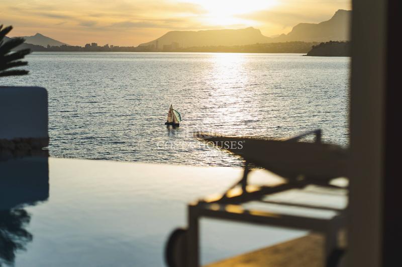 Foto ad0fdfbc-f1ad-47f6-96d0-e45348a96a8b. Chalet con riscaldamento parcheggio piscina in El Portet-Pla del Mar Moraira