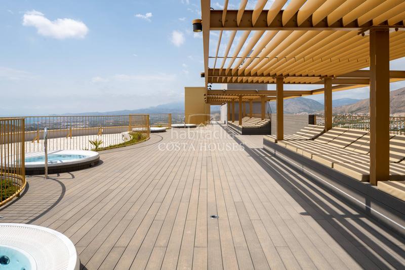 Foto 3b5a12ec-4769-4fdf-a632-d8162a830cf5. Apartamento intempo exclusivo apartamento de lujo con vistas al mar Playa Poniente, en Benidorm