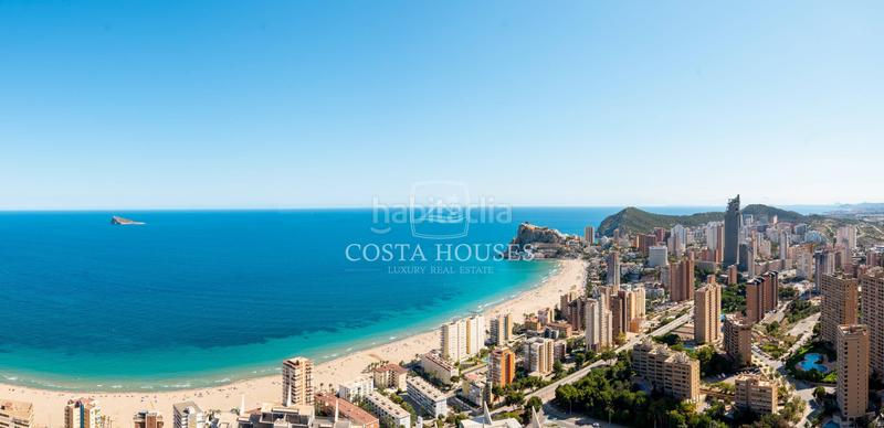 Foto a91b929a-b7f6-4446-b0d6-dbbfd4ff12aa. Apartamento intempo exclusivo apartamento de lujo con vistas al mar Playa Poniente, en Benidorm