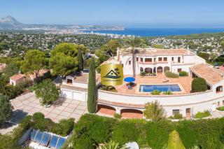 Chalet à La Granadella - Costa Nova. Agencia inmobiliaria experta en inmuebles de lujo con vistas al