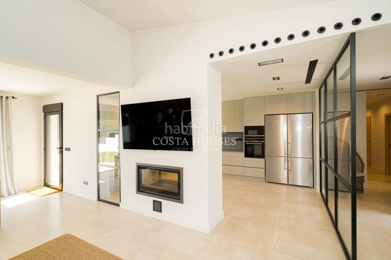 Foto 7cf480fe-f0a1-4885-9f41-8bb41ca7cd7f. Chalet avec chauffage parking piscine dans La Xara-La Sella Dénia