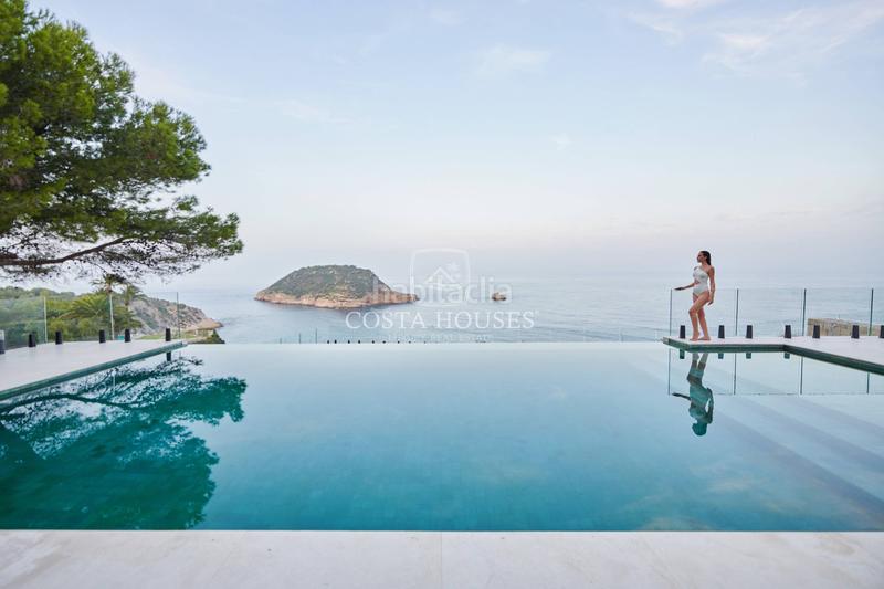 Foto 0ca0d369-8a49-43c5-8ddf-607b8c0f609a. Xalet amb calefacció aparcament piscina a Portichol-Balcón al Mar Xàbia