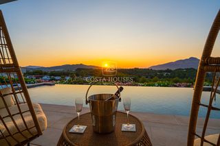 Chalet in Cap Martí - El Tossalet - Pinomar. ?? villa philia  villa vistas al mar en residencial de lujo en j