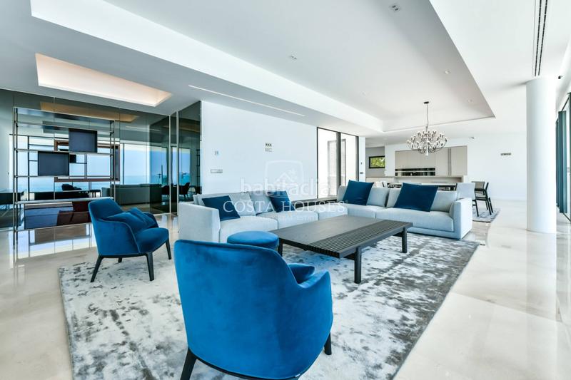 Foto 740380a5-d5d7-4059-bcd6-eac6f47cb9ae. Chalet con riscaldamento parcheggio piscina in Altea hills Altea