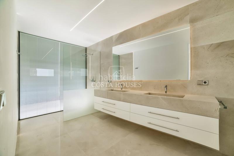 Foto 7980afd4-9b2c-499f-9e8e-ca8defb7d8cb. Chalet con riscaldamento parcheggio piscina in Altea hills Altea