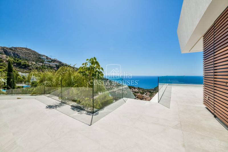 Foto fcf79c68-c289-49c8-8329-440513e5aa9b. Chalet con riscaldamento parcheggio piscina in Altea hills Altea