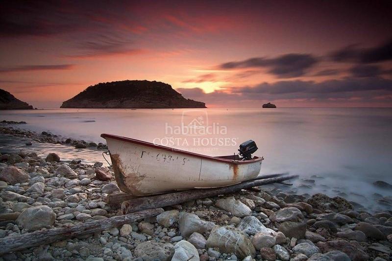 Foto 7150c187-b60f-4231-86d9-92f3d8432810. Chalet mit heizung parking pool in La Granadella - Costa Nova Xàbia