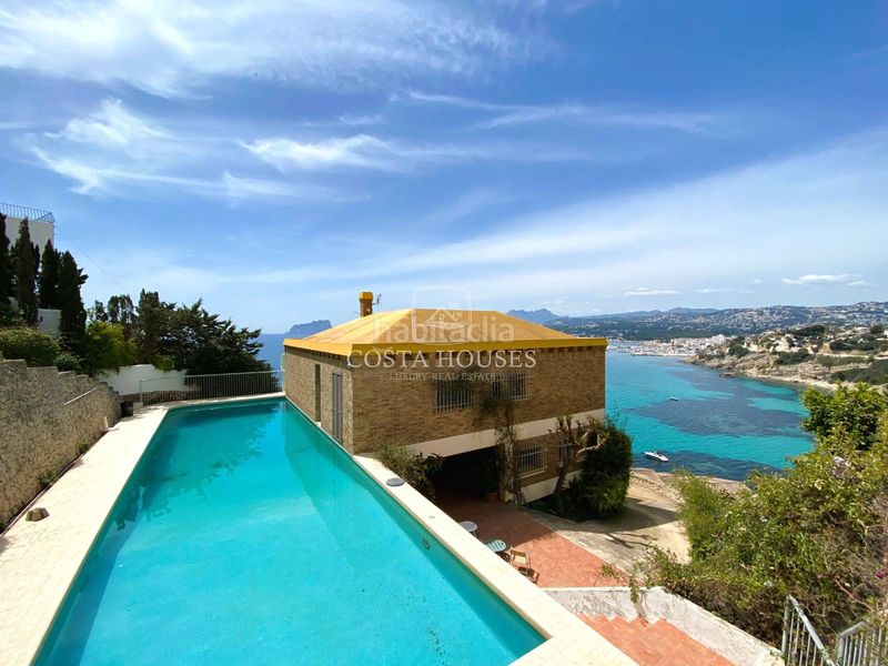 Foto ea223ad1-312c-4bcf-857e-6e5e5ebac699. Xalet amb aparcament piscina a El Portet-Pla del Mar Moraira