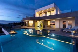 Chalet à Cumbre del Sol. Costa houses  mega villas  enamórate de una experiencia de vida