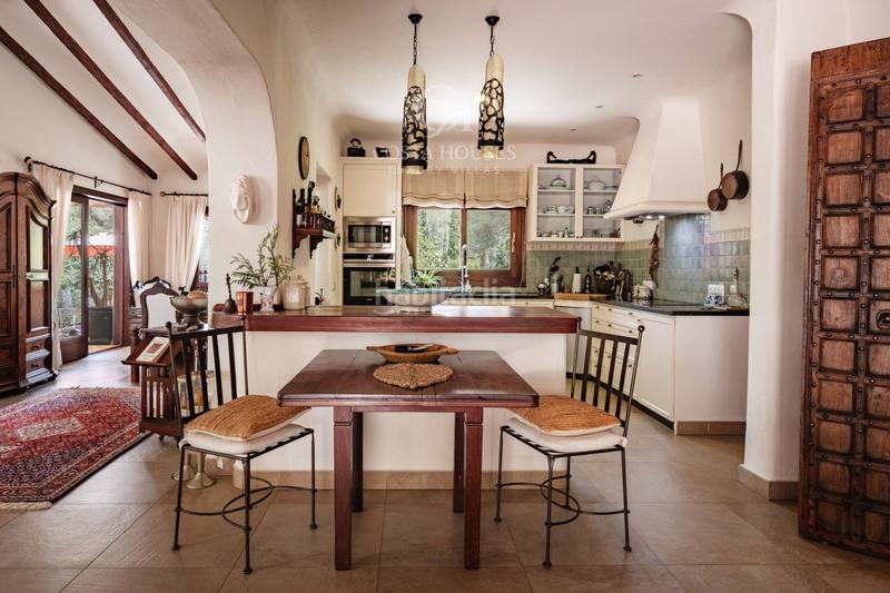 Foto 879f5f66-6cd0-4e72-a10a-5db49b1c230b. Chalet avec chauffage parking piscine dans Puerto Xàbia