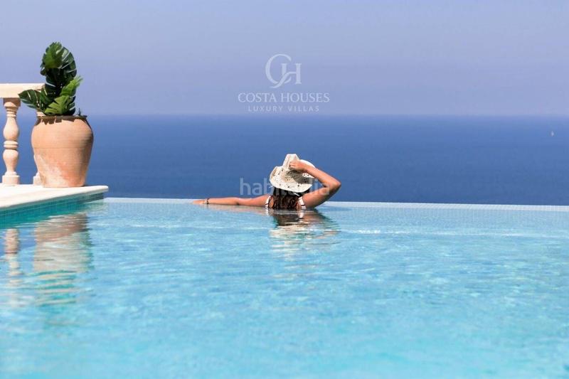 Foto 77b79283-0090-40ad-a7da-e3d4a4536a4f. Xalet amb calefacció aparcament piscina a Montañar-El Arenal Xàbia