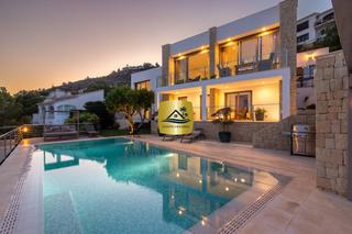 Xalet a Puerto. Costa houses luxury villas s.l  presenta villa puchol  elegancia