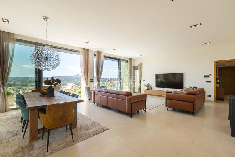 Foto 26602d01-43ec-4d99-90f8-d289f7837347. Chalet mit heizung parking pool in Puerto Xàbia