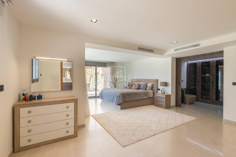 Foto 3232dfcb-86a6-4f34-892c-26277201356d. Chalet mit heizung parking pool in Puerto Xàbia