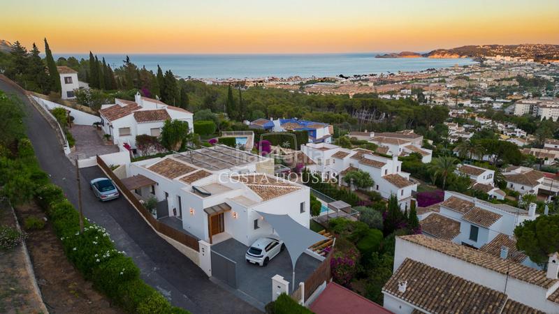 Foto 3c8ed105-5a39-4012-a714-5a4178cac3af. Chalet mit heizung parking pool in Puerto Xàbia