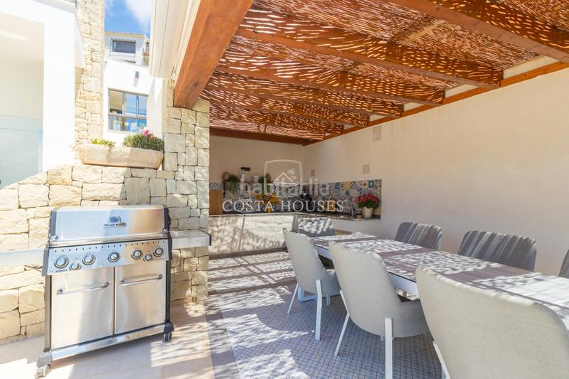 Foto 42ecae27-11b2-4652-9808-dd1faf7f2a10. Chalet mit heizung parking pool in Puerto Xàbia