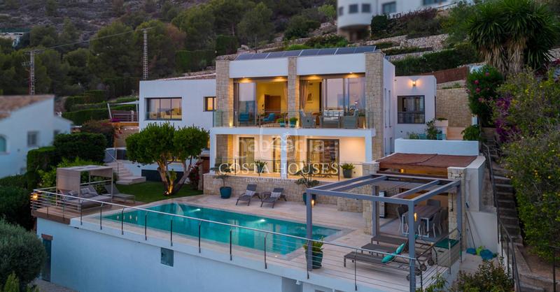 Foto c0c6b42d-8301-46ef-a453-fd018a6afe65. Chalet mit heizung parking pool in Puerto Xàbia