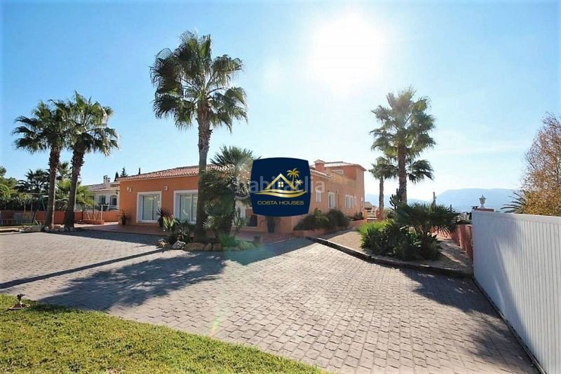 Foto 8399527f-7e82-4d47-bbad-0510714284e5. Xalet amb aparcament piscina a Montgó - Ermita Xàbia