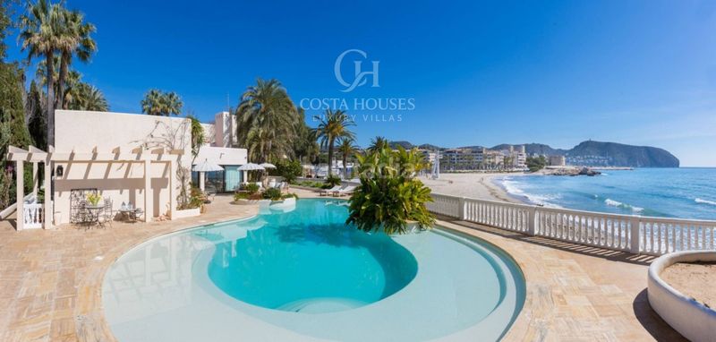 Foto fd12d055-9a83-4355-a0b0-516ded57fc14. Xalet amb aparcament piscina a Casco Urbano Moraira
