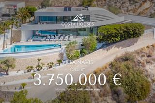 Chalet à El Portet-Pla del Mar. Descubra villa navis un refugio de lujo en el portet de moraira,