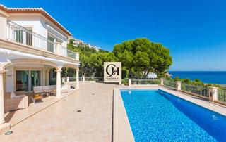 Chalet à Puerto. Villa antibes  una obra maestra de la arquitectura clasica con v