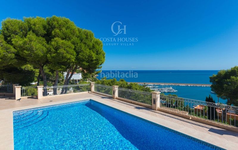Foto be6b054a-f945-43dd-80c0-4ef00e21e210. Xalet amb aparcament piscina a Puerto Xàbia