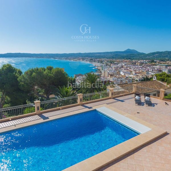 Foto f8fe616a-262d-46f7-8d11-7bc6b21b3a4b. Xalet amb aparcament piscina a Puerto Xàbia