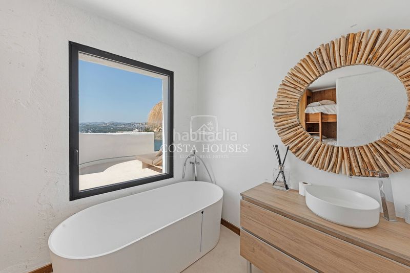 Foto dfcbcef6-7838-4631-ad09-d097bcd34d1a. Xalet amb aparcament piscina a El Portet-Pla del Mar Moraira