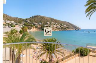 Xalet a El Portet-Pla del Mar. Casa escondida  en primera linea de playa el portet, moraira  co