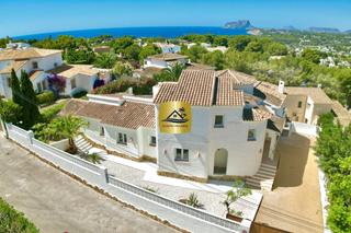 Chalet à Paichi. Villa costera mar en moraira  vistas al mar y al valle, cerca de
