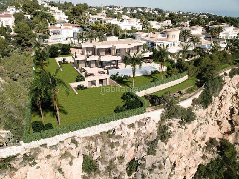 Foto 4f7a3a34-988e-4b6b-806c-a84a4e10df89. Chalet villa athenea una joya arquitectónica en 1a linea de mar sobre acantilado en javea xabia en Xàbia