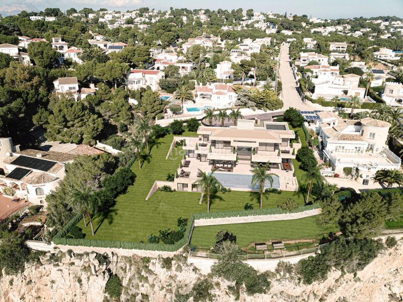 Foto cfc1b70e-0bf6-4118-a63e-3b3ebab8fb05. Chalet villa athenea una joya arquitectónica en 1a linea de mar sobre acantilado en javea xabia en Xàbia