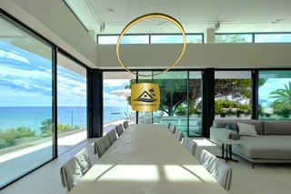Chalet à Mascarat. Villa porto senso  venta villa de lujo en primera linea y acceso