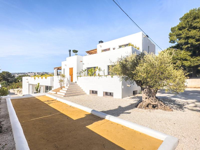 Foto 4c45b229-daf6-4db8-9e6c-d5a8f5e81e02. Chalet avec chauffage parking piscine dans El Portet-Pla del Mar Moraira