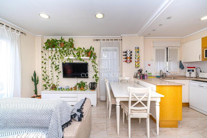 Foto 21186e16-4294-401c-9c50-2f983decbe9d. Casa exclusiva residencia con vistas al mar en el Puerto de jávea a 100 metros de la playa la grava en Xàbia