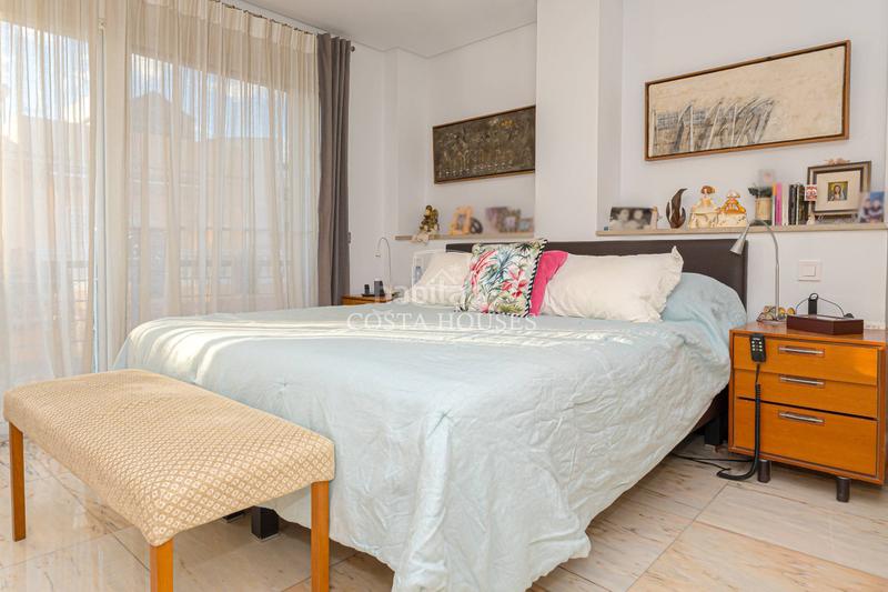 Foto ac03d373-8fca-45de-9f55-a148c2680b22. Casa exclusiva residencia con vistas al mar en el Puerto de jávea a 100 metros de la playa la grava en Xàbia