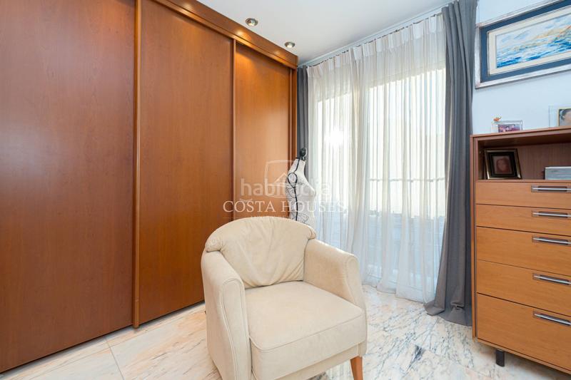 Foto b0fec0ef-1d3f-4b92-865f-a8fa272829a6. Casa exclusiva residencia con vistas al mar en el Puerto de jávea a 100 metros de la playa la grava en Xàbia