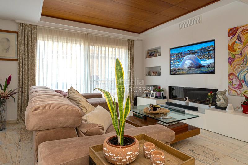 Foto d61b19ff-edb4-4533-be98-d4b25fbbdb97. Casa exclusiva residencia con vistas al mar en el Puerto de jávea a 100 metros de la playa la grava en Xàbia