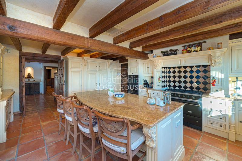 Foto 36cf0bbe-afdc-451b-9650-e5c5365750cf. Chalet mit heizung parking pool in El Portet-Pla del Mar Moraira