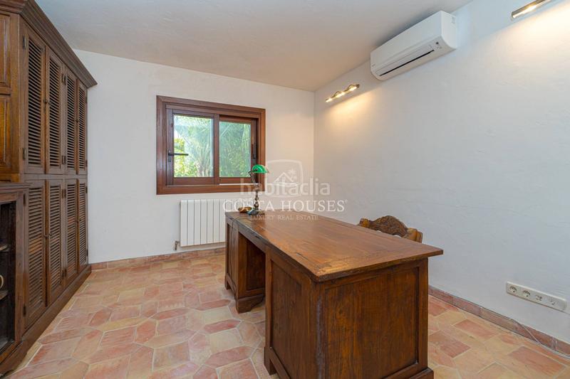 Foto 74e537da-4529-4ce8-a85f-6bdfb67bbafc. Chalet mit heizung parking pool in El Portet-Pla del Mar Moraira