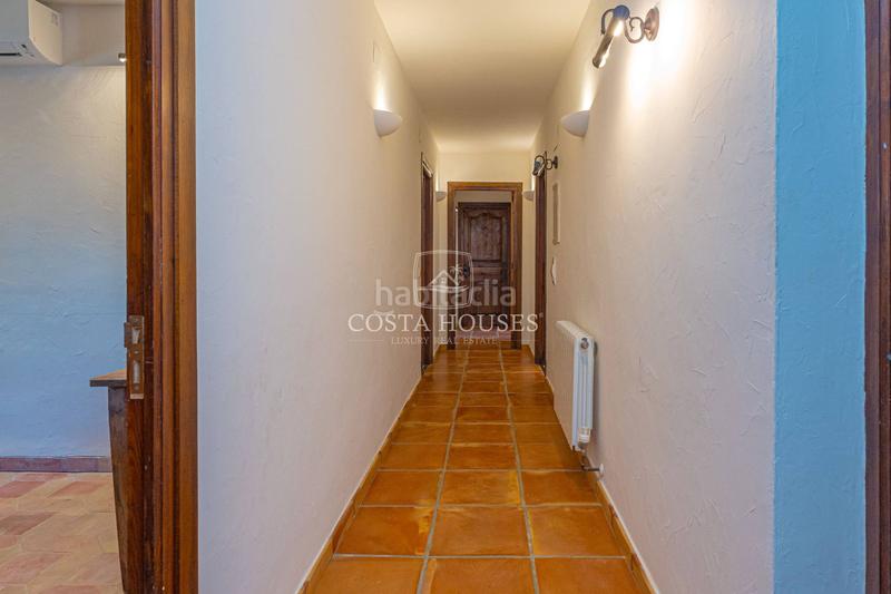 Foto 7889f482-1cd1-48d5-8d02-d629db60e567. Chalet mit heizung parking pool in El Portet-Pla del Mar Moraira